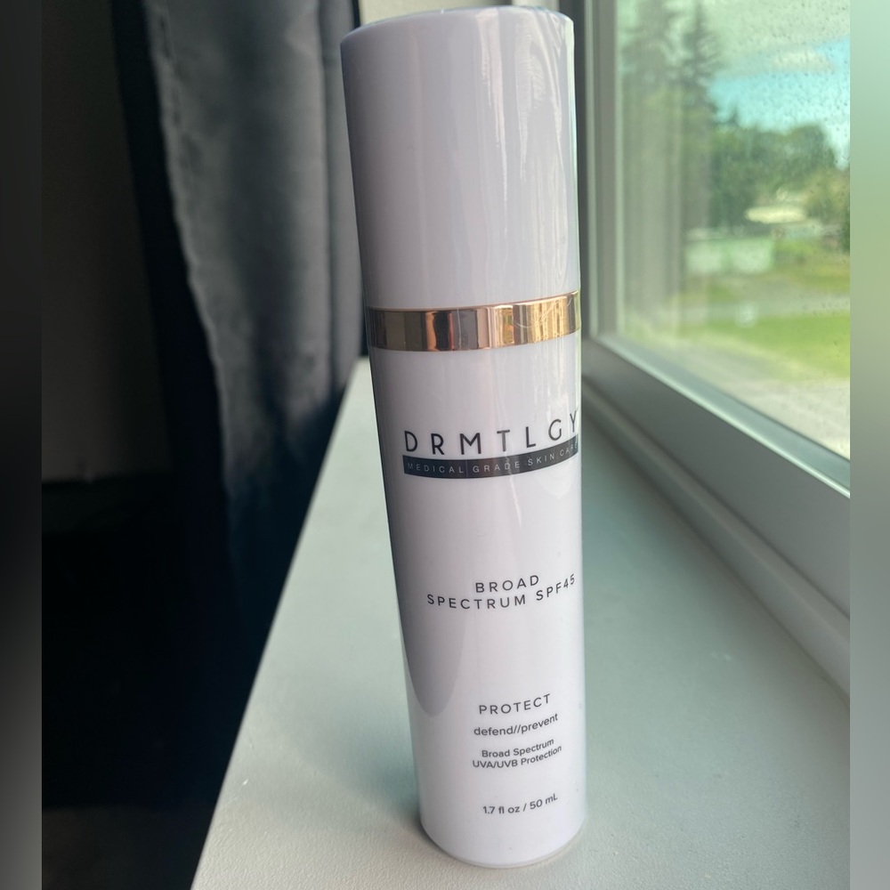 DRMTLGY Broad Spectrum SPF 45